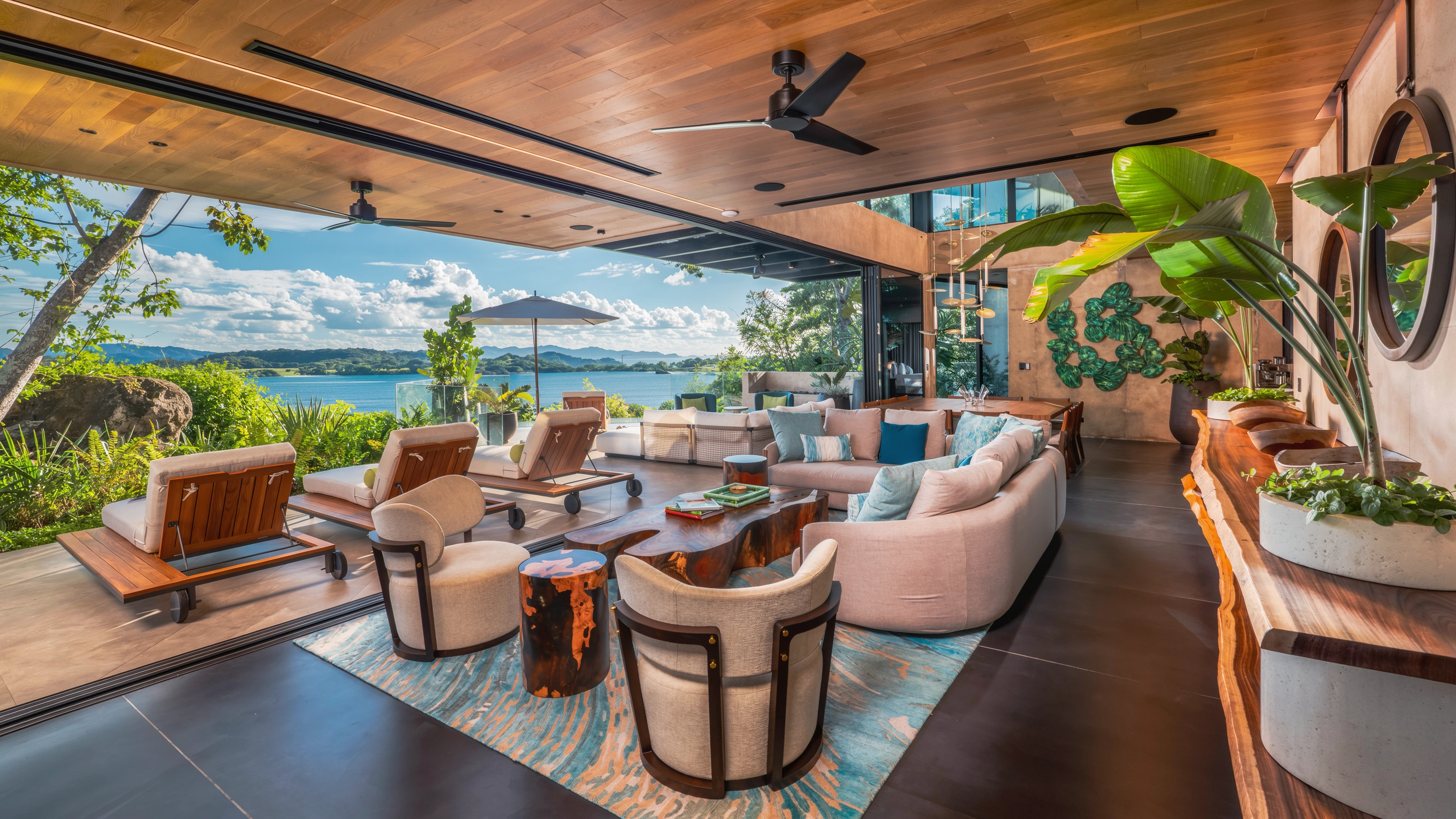 Papagayo 4BR Sculpted Bayview Villa