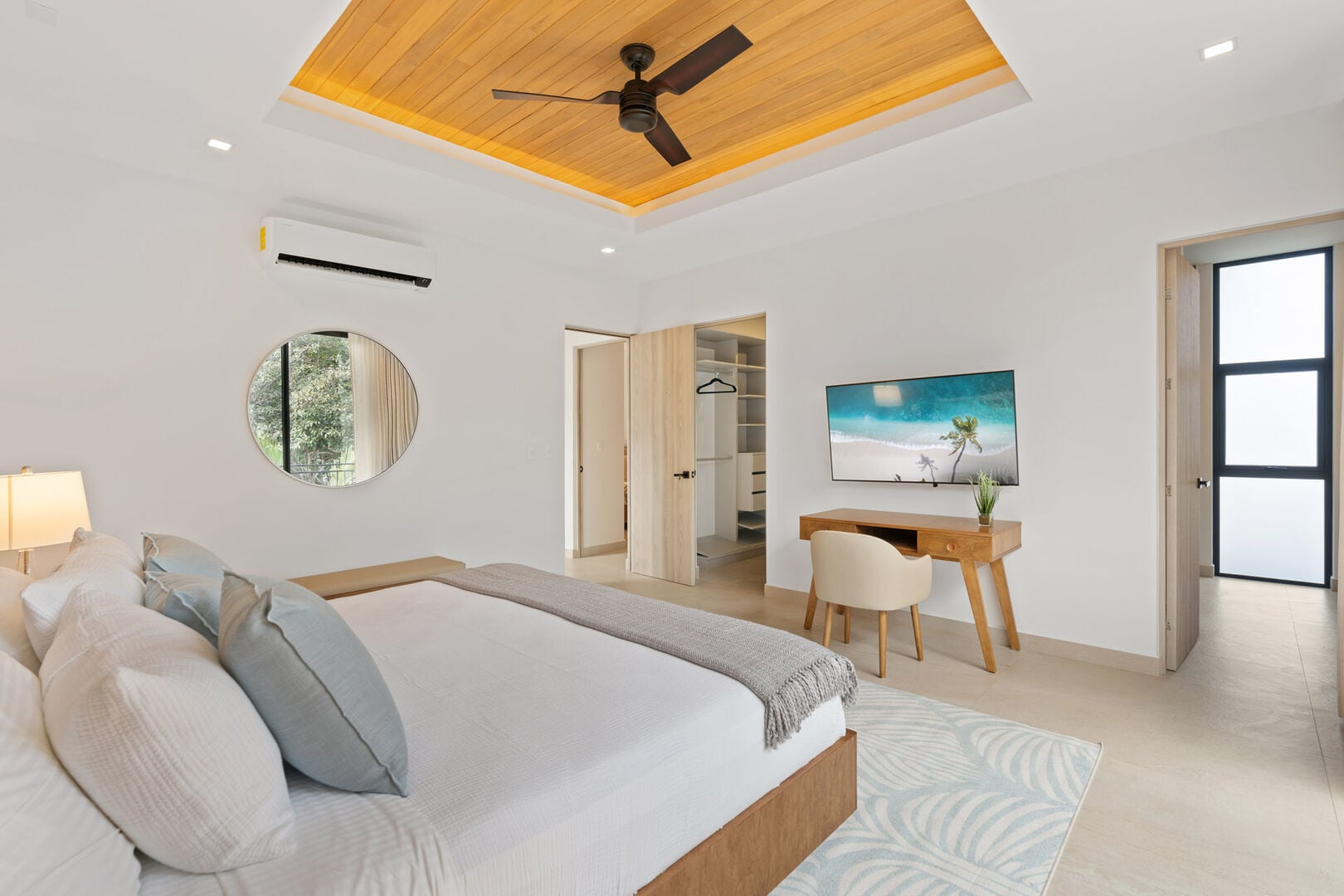Second villa Master Suite 7 – 2nd Floor