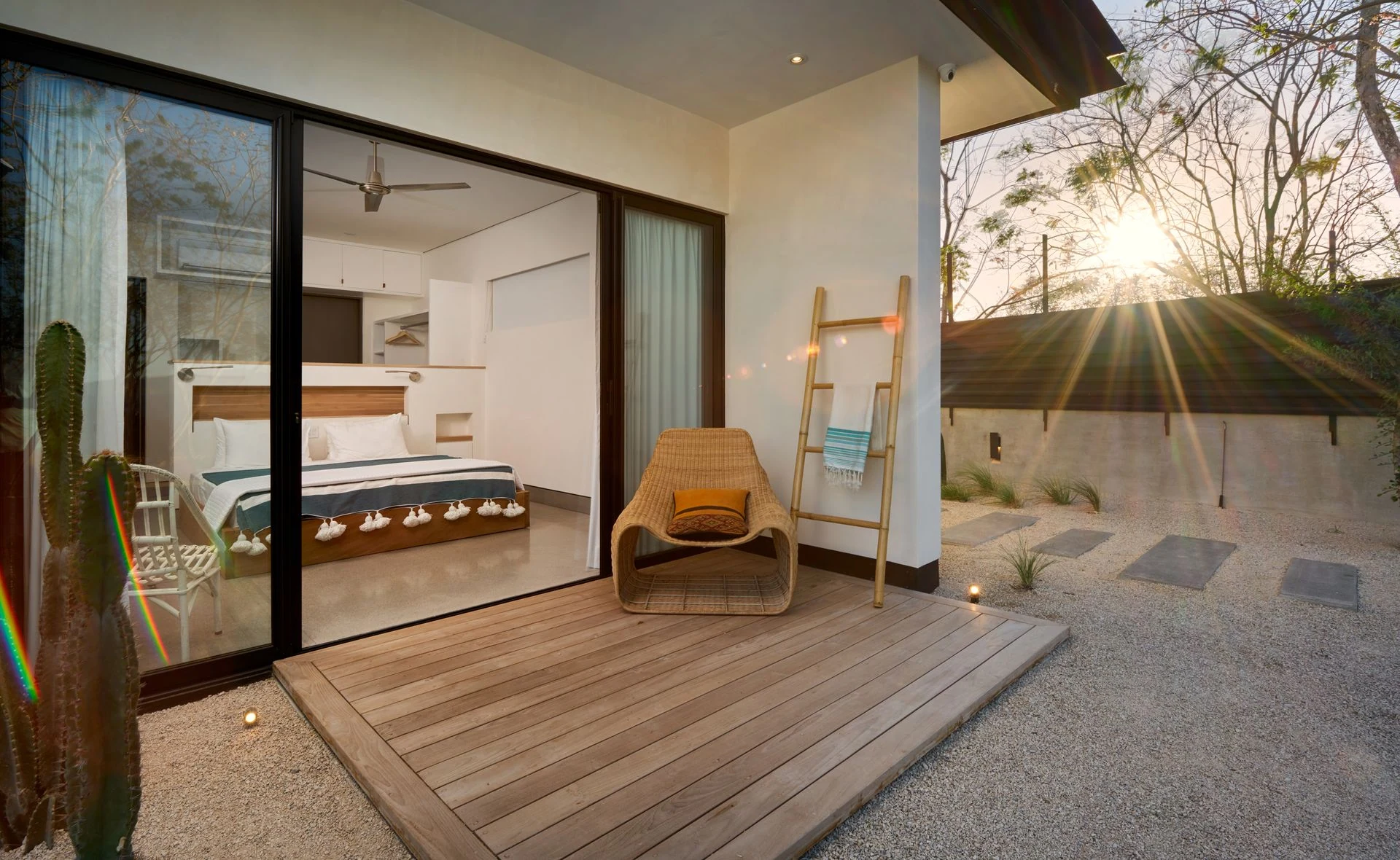 bedroom / sleeping space