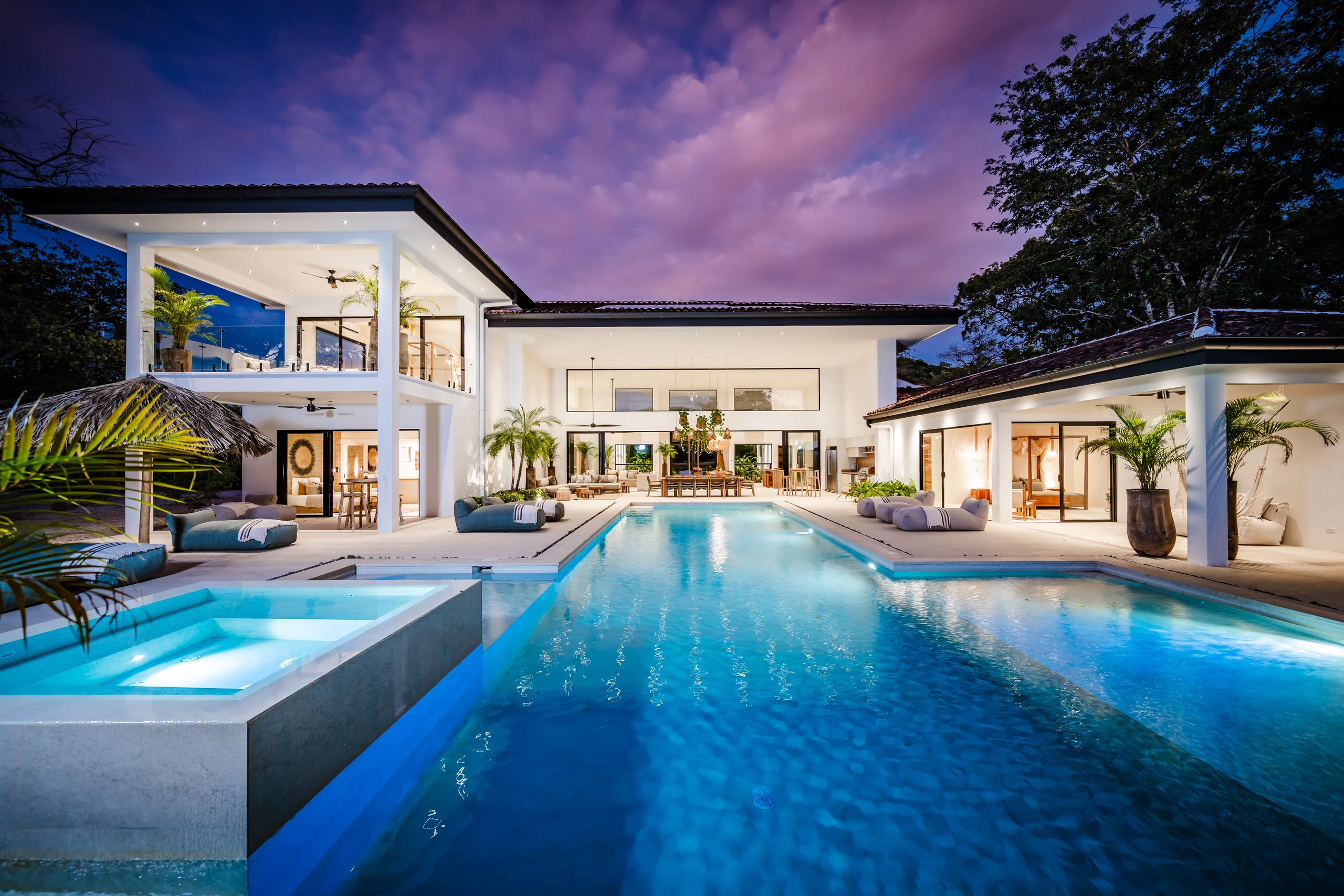 pool / exterior